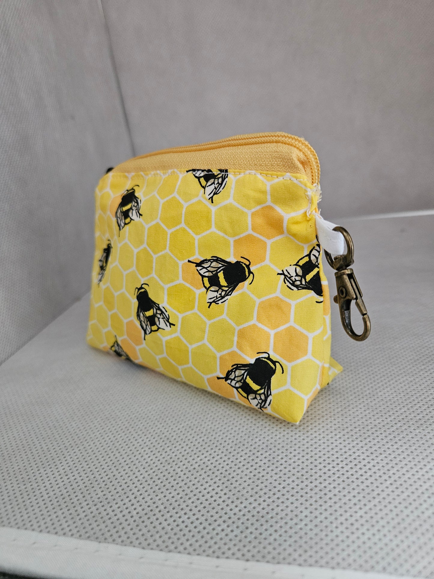 Bumble bee keychain purse