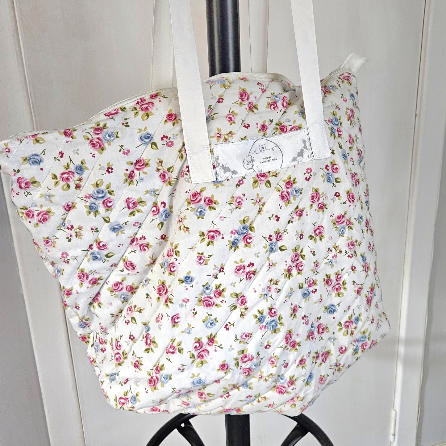 Ariana tote bag