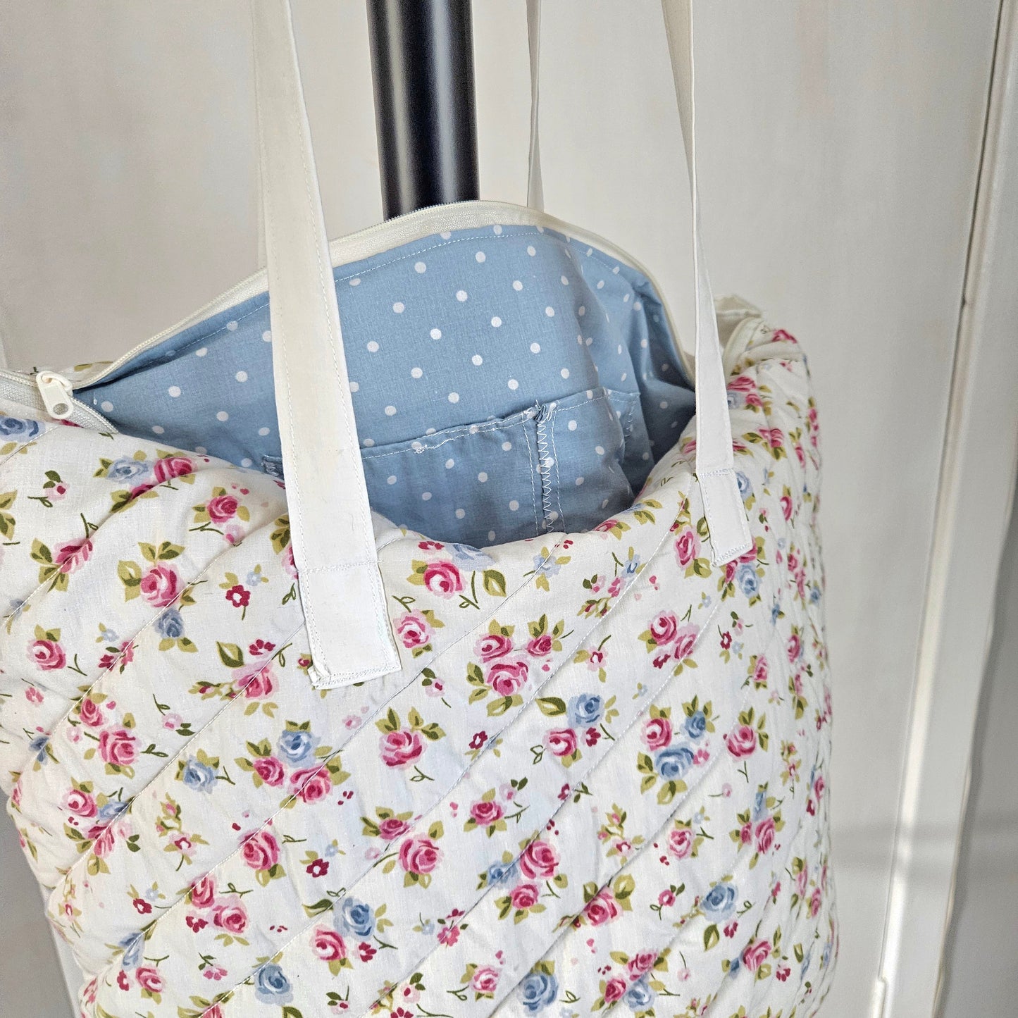 Ariana tote bag