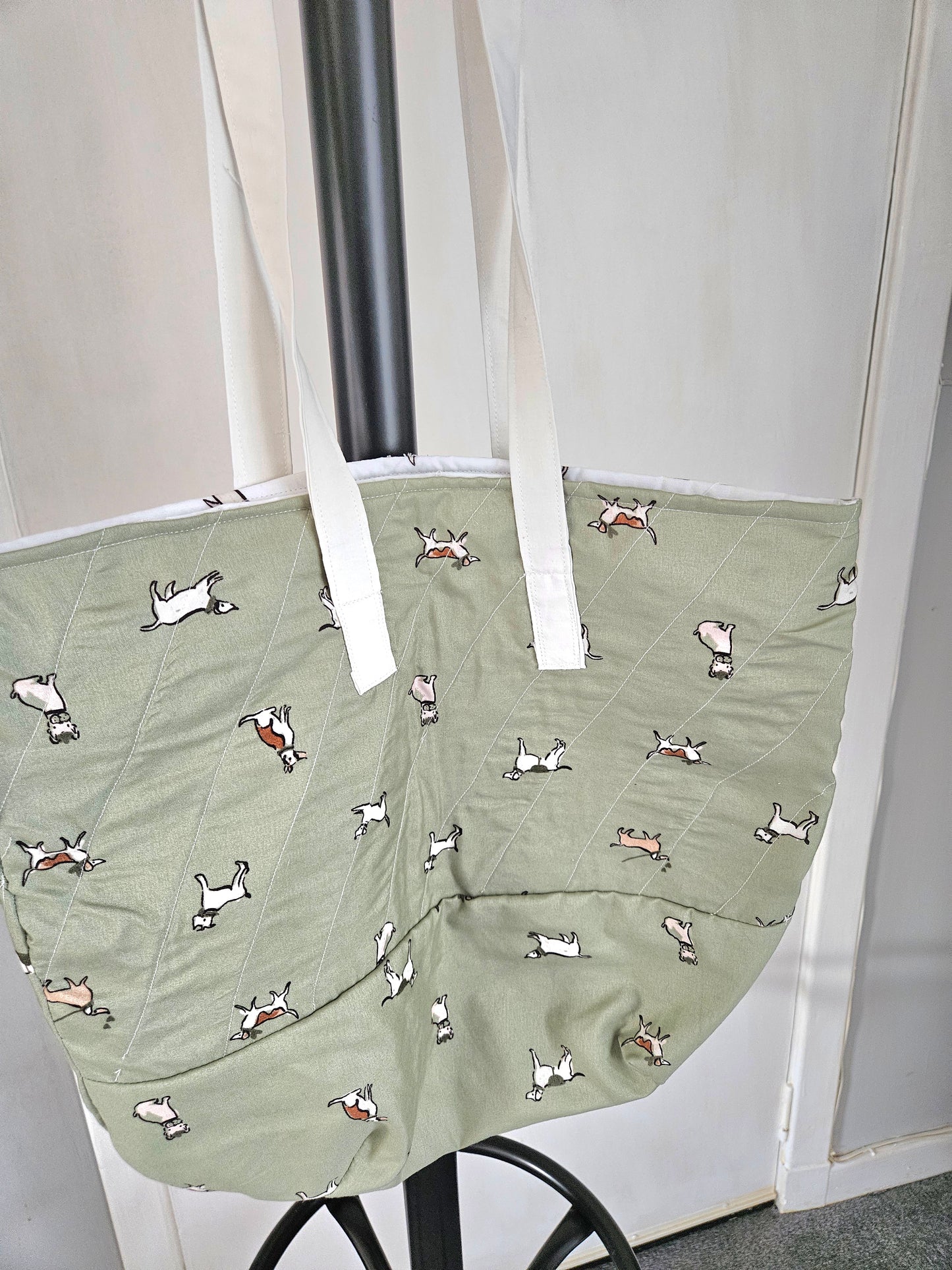 Wags on bags