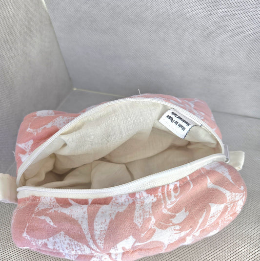 Petunia makeup bag