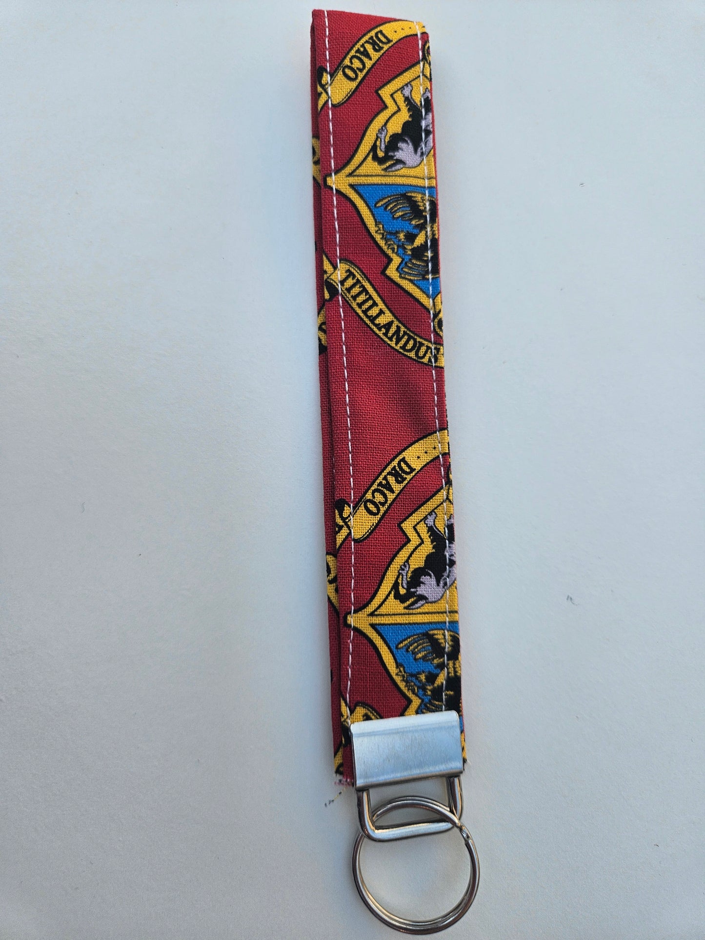 wristlet red Harry Potter